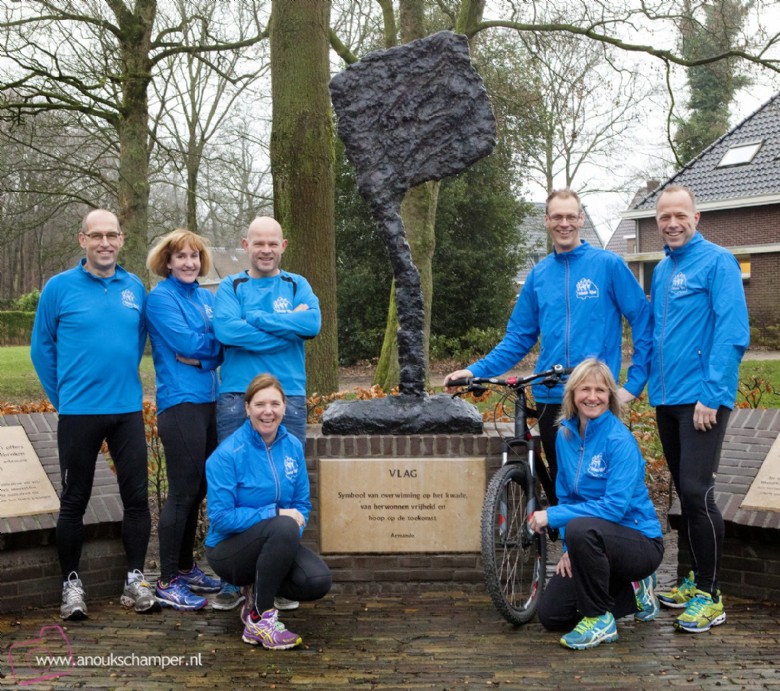 Westerborkpadrun Groepsfoto mogelijk gemaakt door Anouk Schamper Fotografie (klik op de foto voor meer informatie)